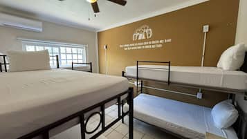 1 bedroom, premium bedding, laptop workspace, free WiFi
