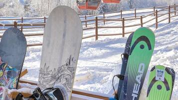 Snow and ski sports