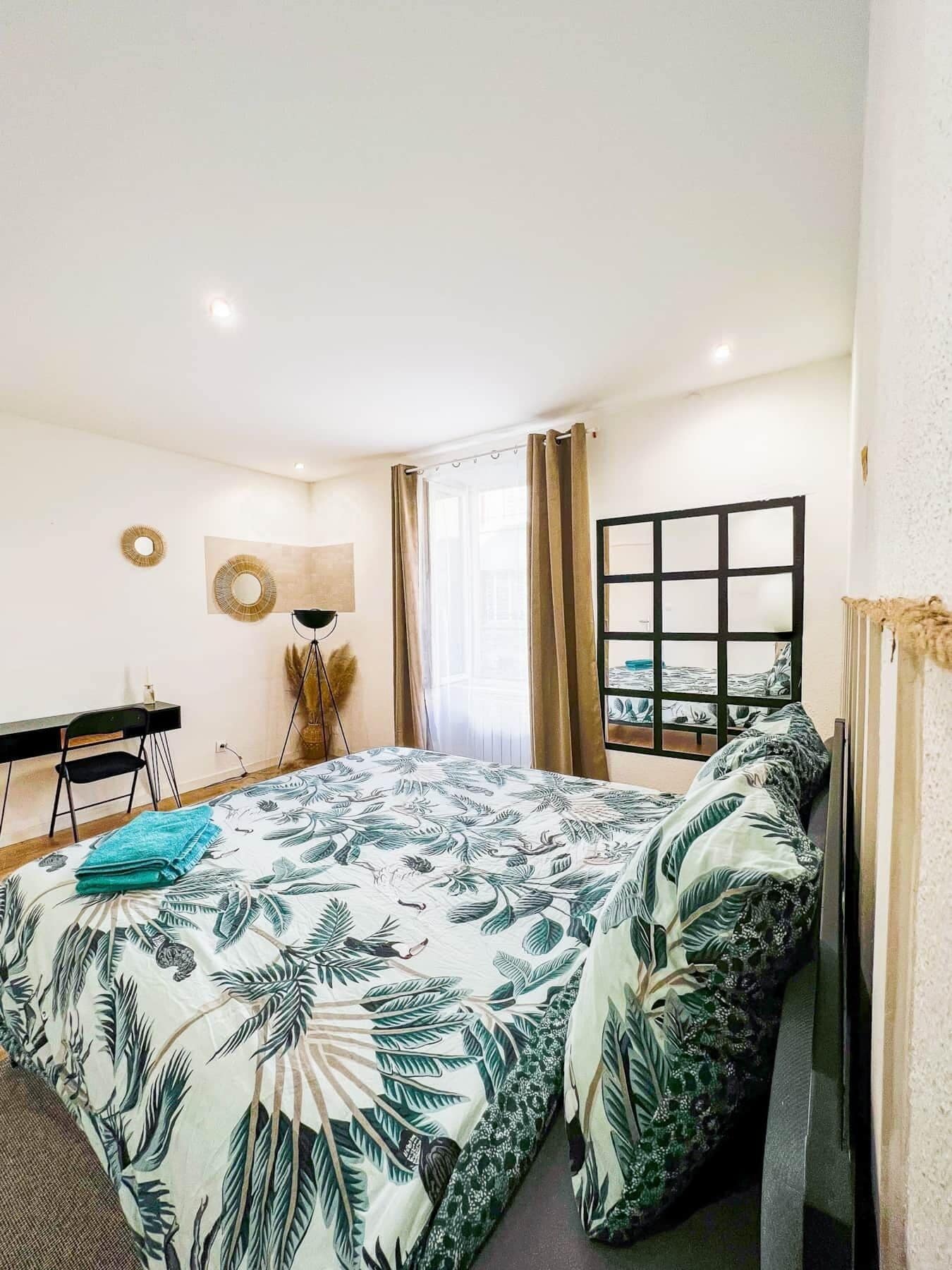 1 bedroom, iron/ironing board, WiFi, bed sheets