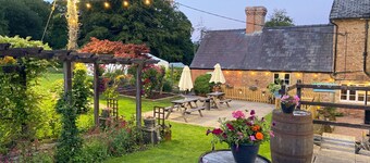 The Boyne Arms Cottage