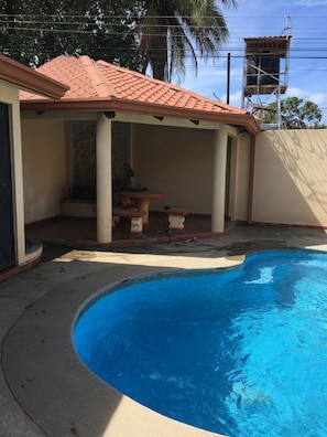 Piscina all'aperto