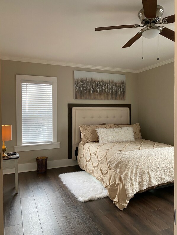 3 bedrooms, iron/ironing board, free WiFi, bed sheets