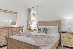 6 habitaciones, escritorio, tabla de planchar con plancha y wifi gratis 