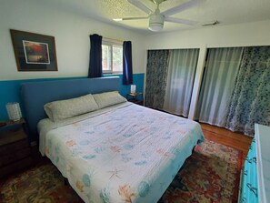 2 bedrooms, iron/ironing board, free WiFi, bed sheets - *Winter Oasis* (Pensacola)