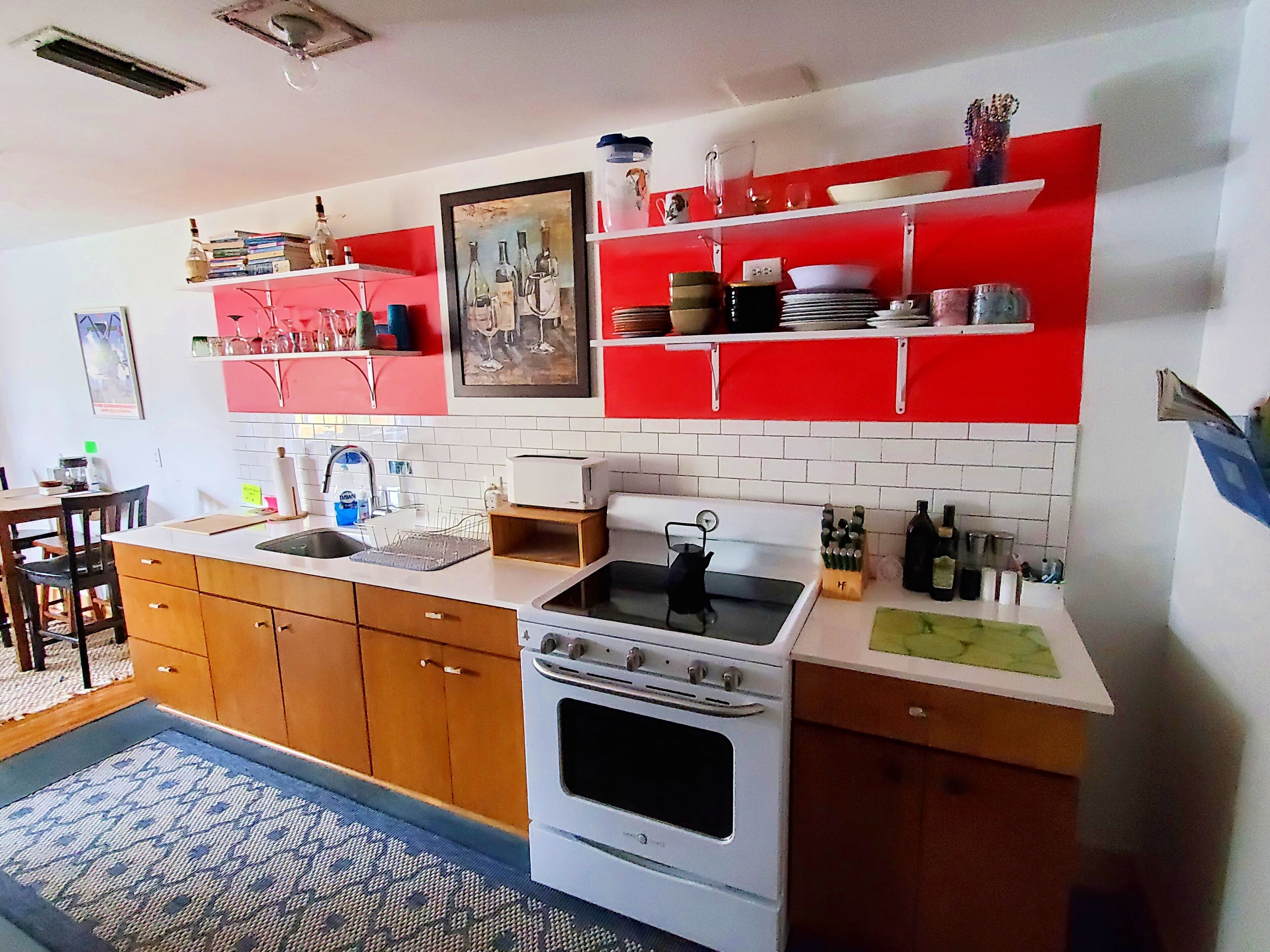 冰箱、微波炉、烤箱、炉灶