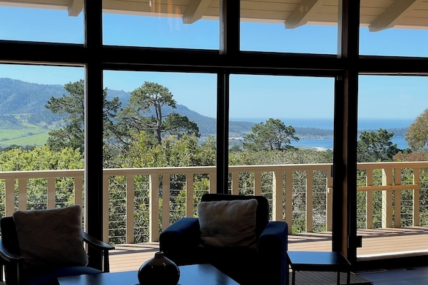 BIG VIEWS of Point Lobos & Carmel Valley. Only 1/2 mile from Carmel-by-the-Sea!