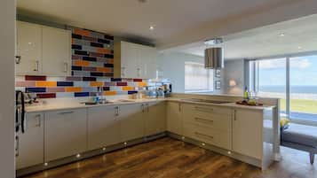 Dishwasher, highchair