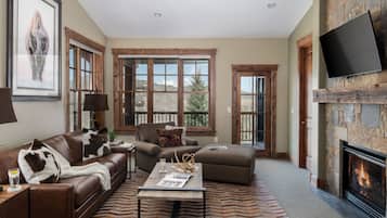 TV connectée, cheminée