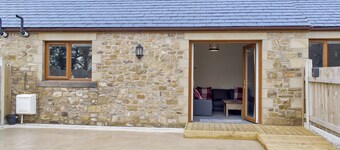 Four Dorchester Drive - UK32042