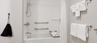 Holiday Inn Express Kermit By IHG