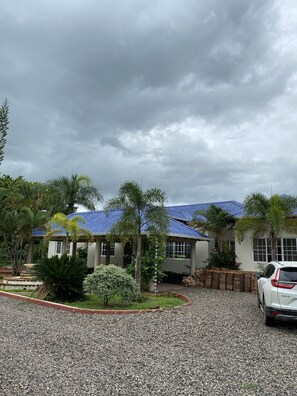 Property grounds - Hacienda Lechmiel (Bayaguana)