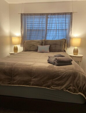2 bedrooms, iron/ironing board, free WiFi, bed sheets