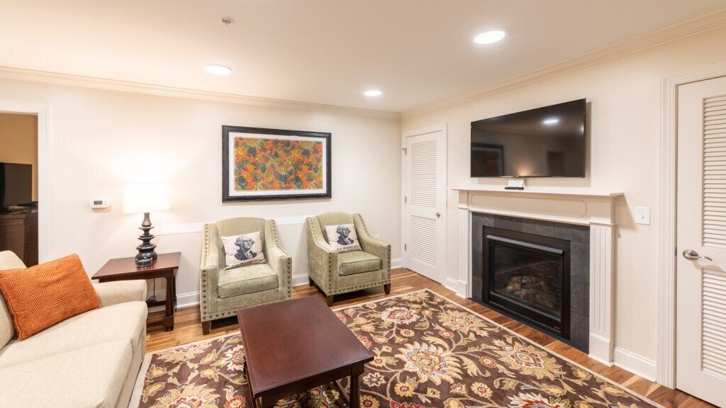 Bluegreen Patrick Henry Square™ - 2 Bedroom 2 Bath