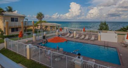 Gulfstream Manor - 1 Bedroom