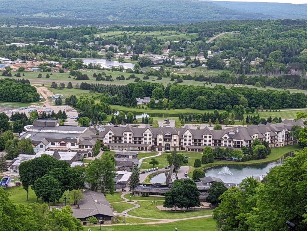 Mountain Run at Boyne™ - Comfy 1 Bedroom