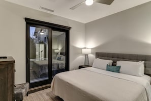 2 bedrooms, desk, iron/ironing board, free WiFi