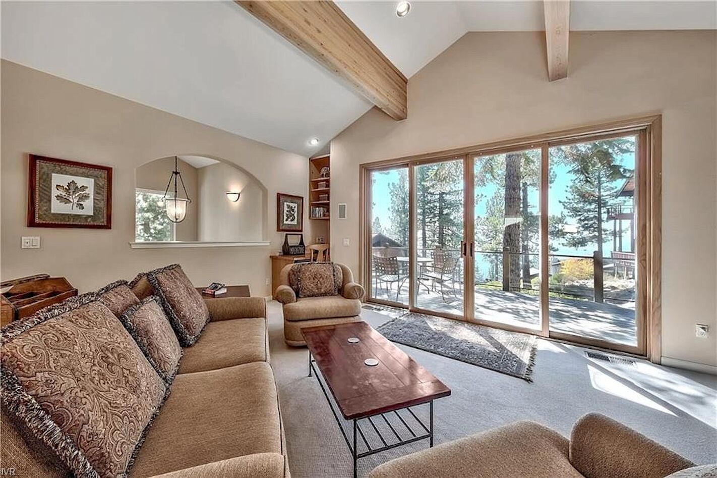 Incline Village lake view chalet minutes to diamond peak ski resort
28+days only