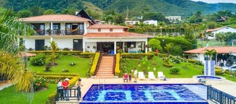 Finca Lago Calima with Excellent view