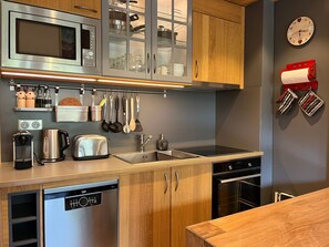 Fridge, microwave, oven, dishwasher
