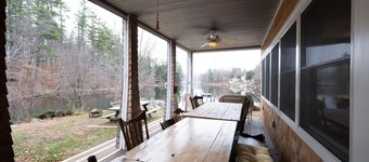 1/4 Acre Woods on Lake Waukewan!