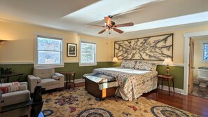 4 Schlafzimmer, Schreibtisch, BĂŒgeleisen/BĂŒgelbrett, Reisekinderbett