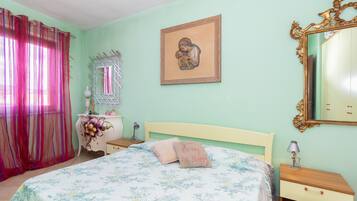 1 bedroom, iron/ironing board, bed sheets