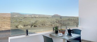 Appartamento di vacanza "Callao Beach 5" con vista sulle montagne, terrazza e Wi-Fi