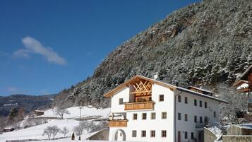 Esterni
