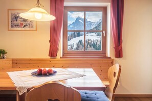 Dining - Farm Vacations - "Fewo Molignon Paalhof" with Mountain View, Wi-Fi & Balcony (Kastelruth)