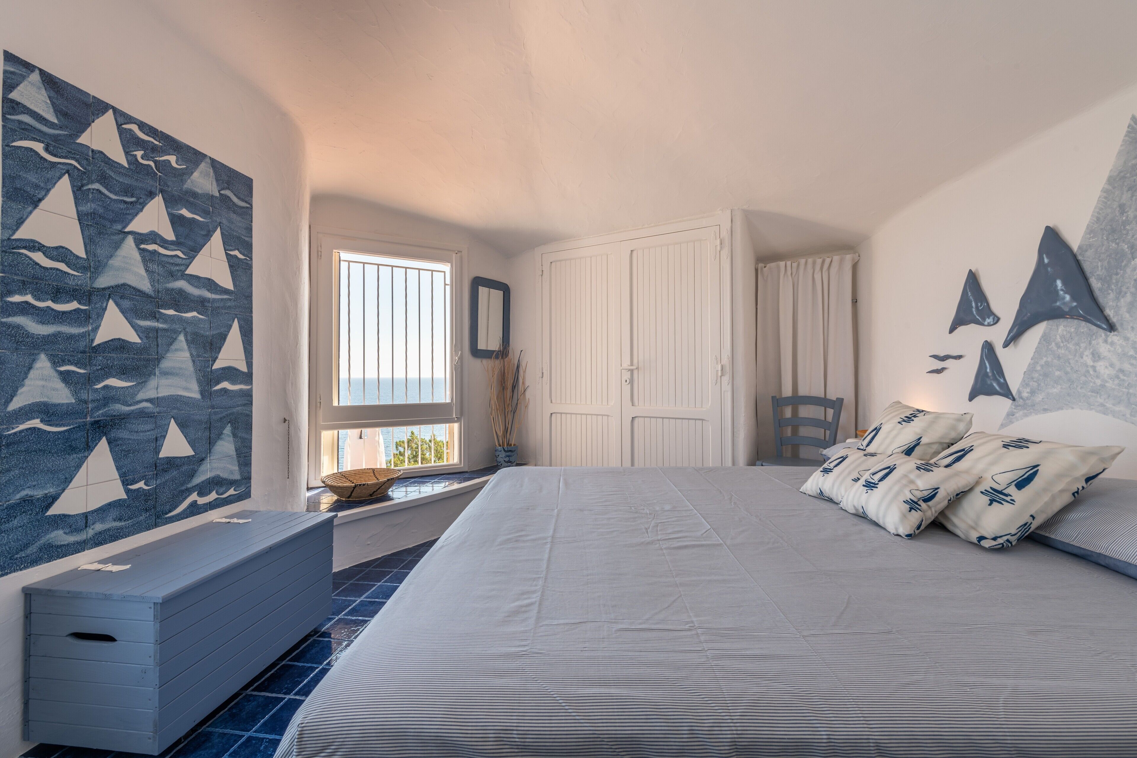 4 chambres, fer et planche à repasser, Wi-Fi gratuit, draps fournis