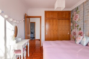 3 habitaciones, wifi gratis y ropa de cama 