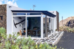 Exterior - Vacation Home “Casa Vereda del Risco” with Sea View, Mountain View & Garden (Yé)