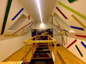 Villa Kunterbunt 2 (Bei Belegung mit 6 Personen Erweiterung um ein weiteres Zimmer) | 1 Schlafzimmer, hochwertige Bettwaren, individuell dekoriert