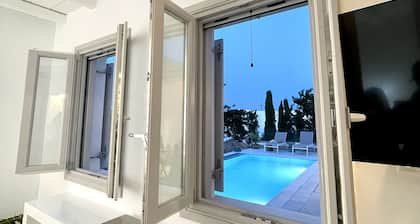SUNSENSES VILLA DIONE PRIVATE POOL