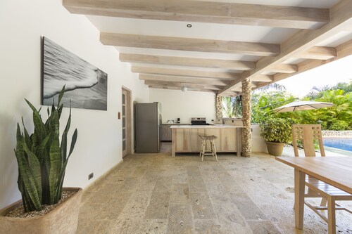 Luxurious Ganesh Villa