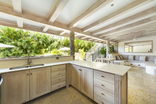 Luxurious Ganesh Villa