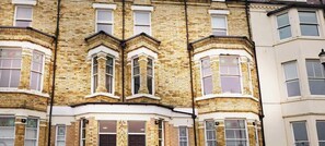 Exterior detail - Apartment 12, The Moorings - Ground floor, accessible shower, 1 minute to beach (Filey)