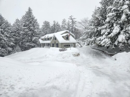 Skiing, snowshoeing, snowmobile/ATV trails, hunting, hiking and kayaking