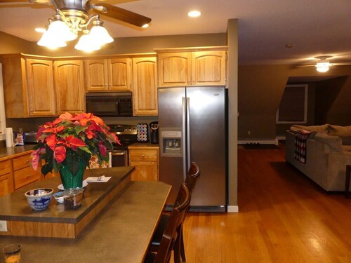 Skiing, snowshoeing, snowmobile/ATV trails, hunting, hiking and kayaking