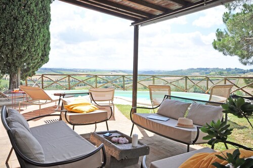 Gorgeous view on vineyards, Stone Tuscan private Villa
