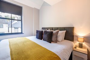 1 bedroom, iron/ironing board, travel cot, WiFi