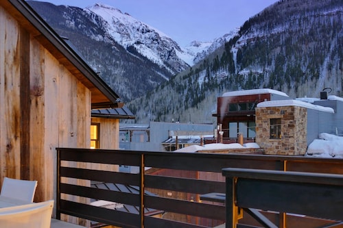 Splendid Home in the Heart of Telluride Town