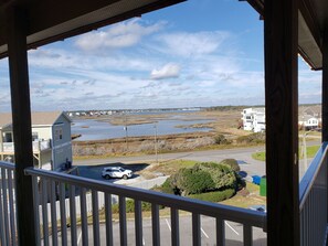 Property grounds - SEASIDE SERENITY! Oceanfront at Topsail Dunes. (North Topsail Beach)