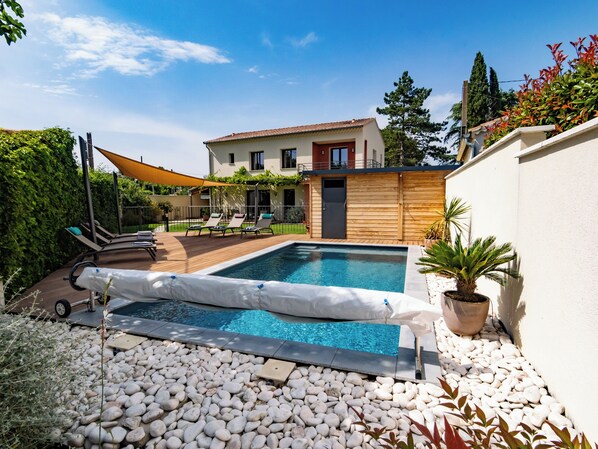 Piscine extérieure, piscine chauffée