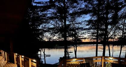 Stunning, Cozy Lake House with 680 feet of shoreline
