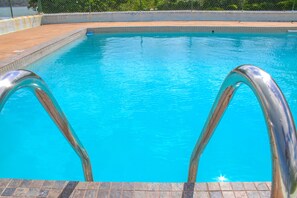 Outdoor pool - Rica Vista Beach Cottages (Boscobel)