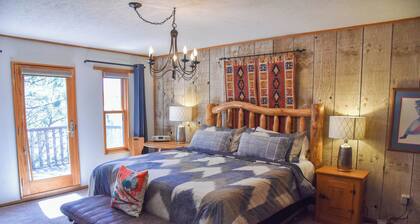 4 bedroom accommodation in Red River