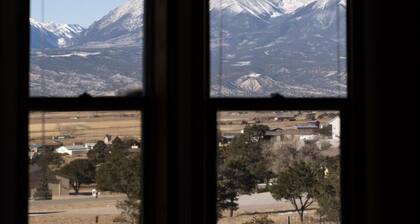 Rhode's Hideaway- Dog Friendly, Minutes to Salida, Close to Monarch
