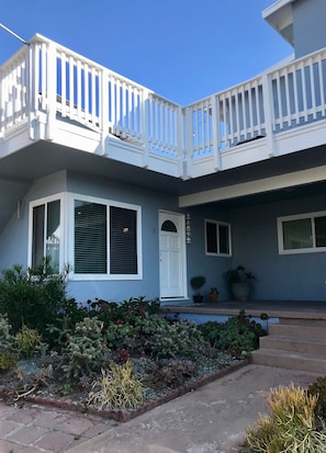 Exterior detail - Yard, Dog, & Kid Friendly! -Blue Whale Inn #C (San Clemente)