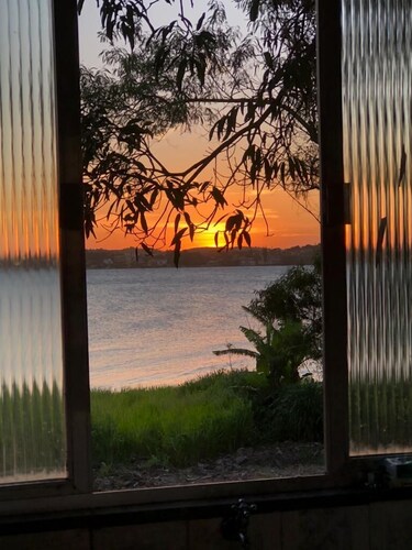 LINDA CASA CONDOMÍNIO AMAPI, EM FRENTE A LAGUNA DE IGUABINHA